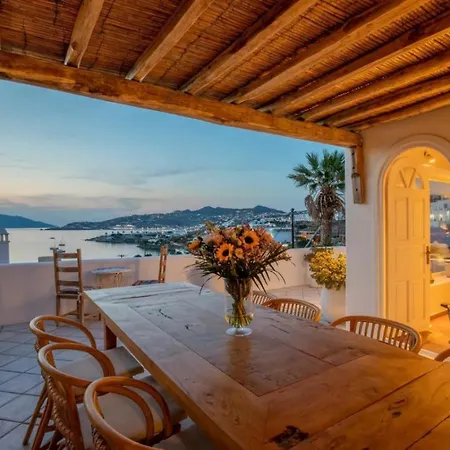 Villa In Mykonos With Excellent Sea View